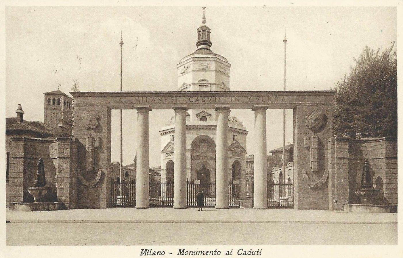 Lombardia ) Monumento ai caduti - Milano - Arch.Â Giovanni Muzio,Â Alberto Alpago Novello,Â Tomaso Buzzi,Â Ottavio Cabiati,Â Gio PontiÂ - 1927 - 30 