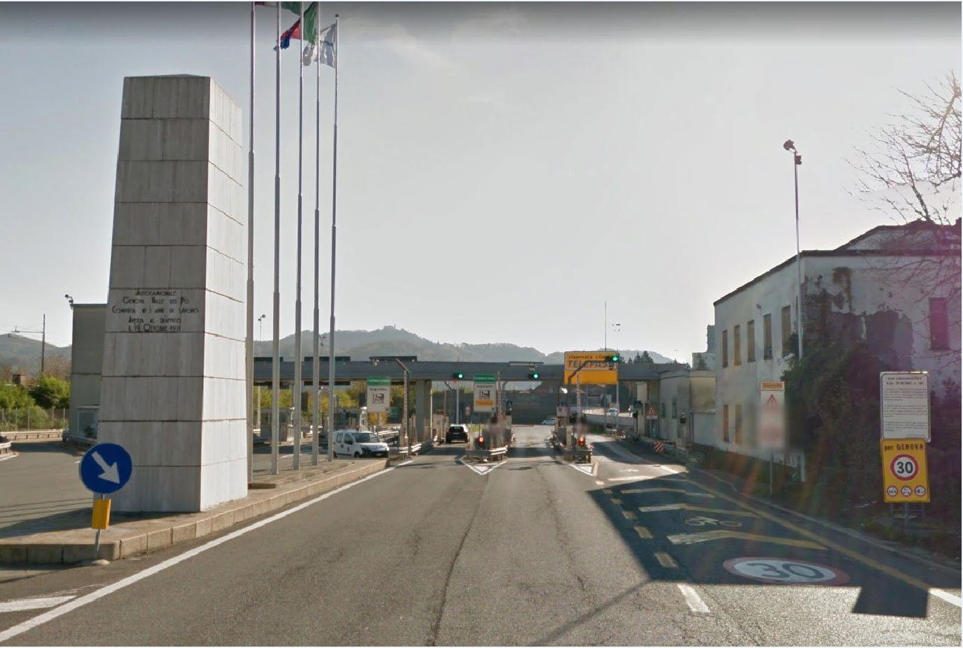 Particolare Stele posta all’ingresso del piazzale , della Camionale che unisce Genova alla Valle del Po - Genova - 1935