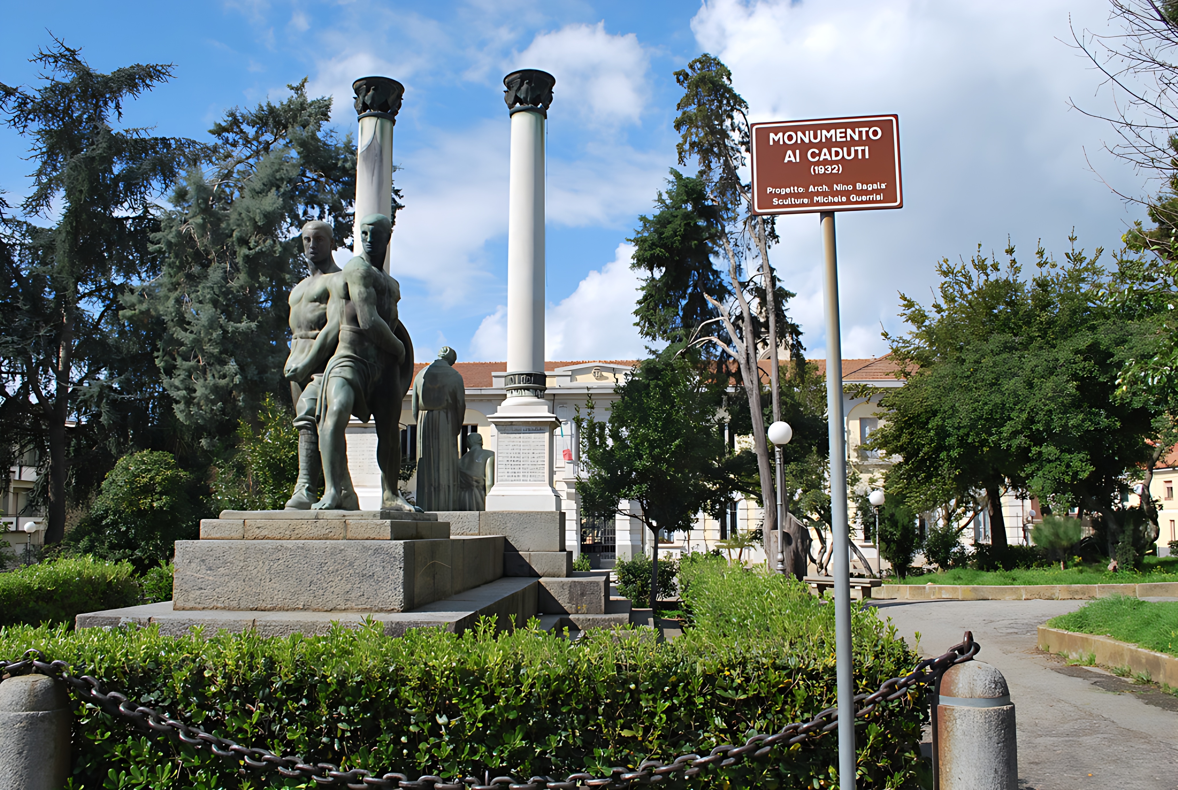 Monumento ai Caduti - Palmi , Reggio Calabria - Arch. Nino Bagalà , Opera Michele Guerrisi - 1932 