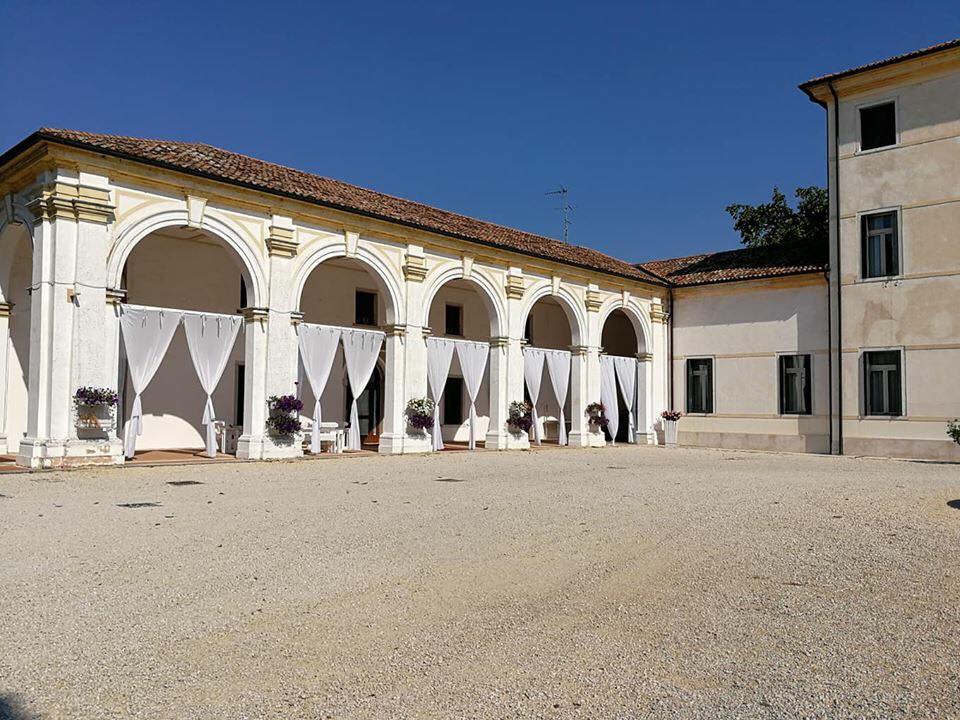 Barchessa Ovest di Villa Torni