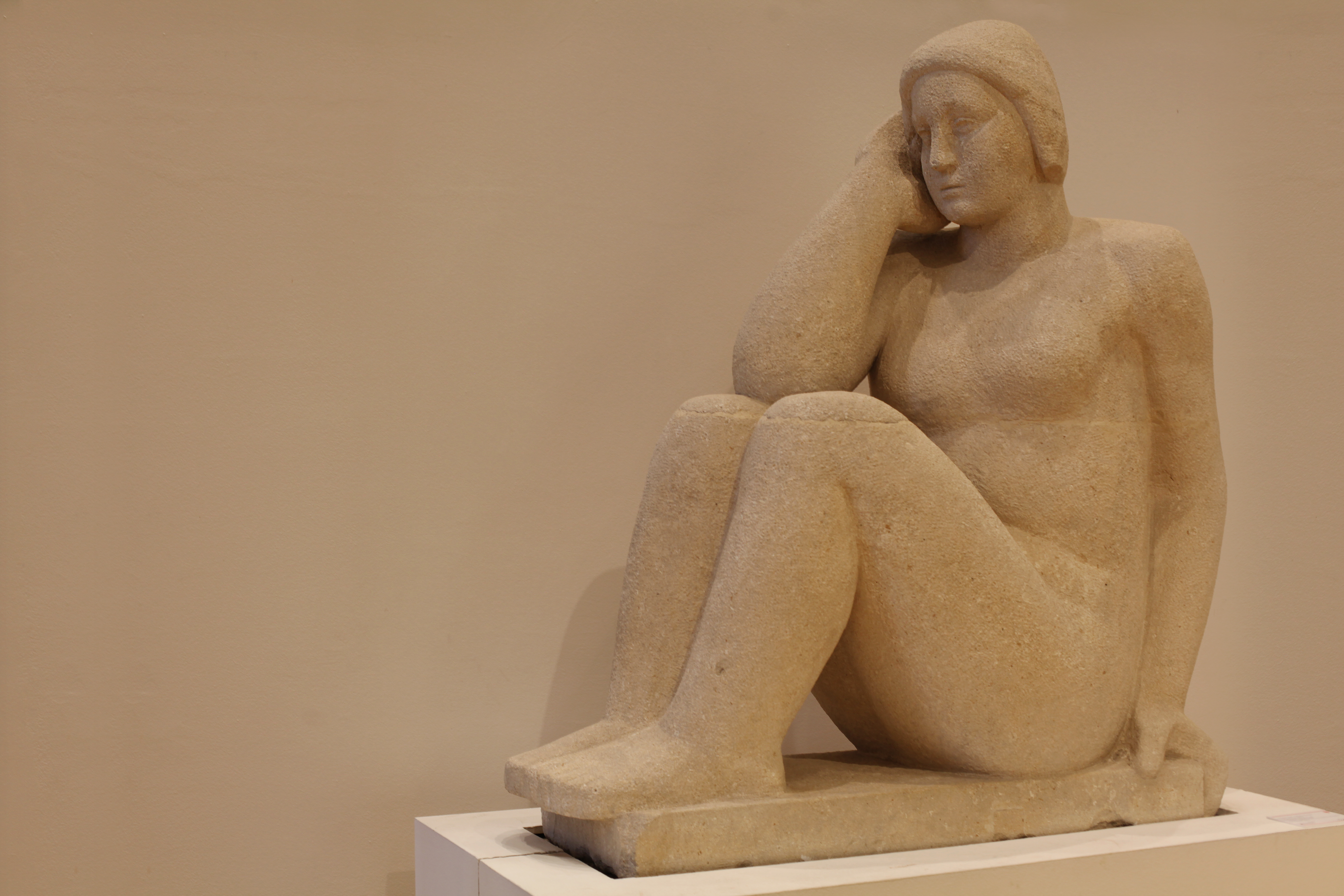 Statua di donna seduta - Leone Lodi , Mario Sironi - 1933 