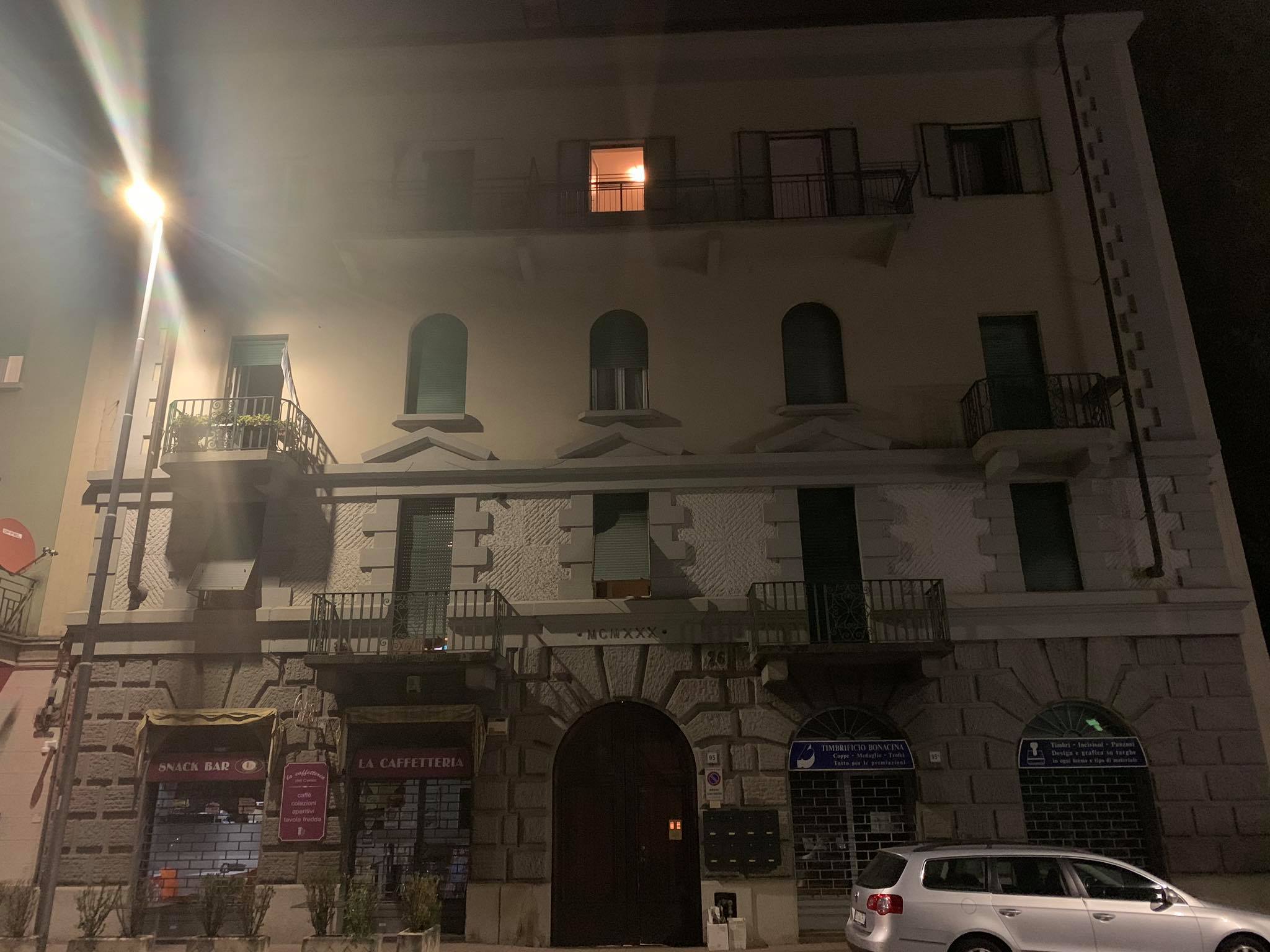 Edifico abitazione e negozi - Lecco 1930