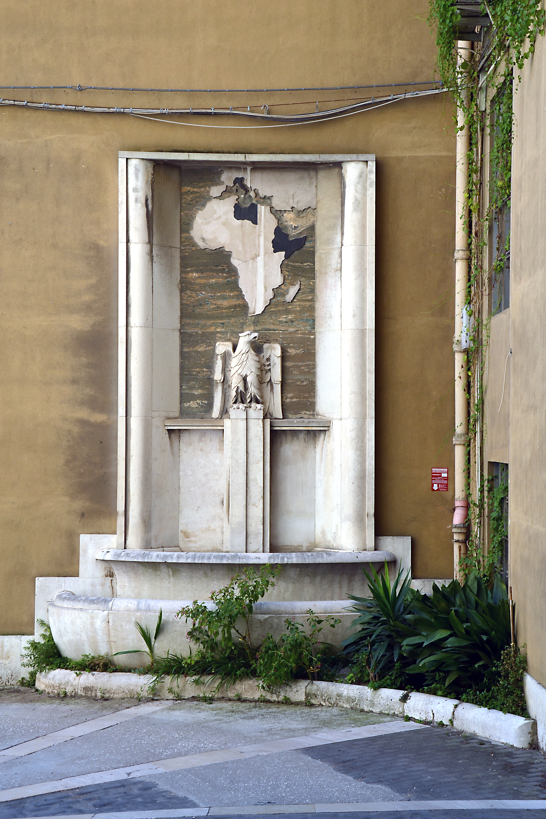 Particolare Uffici Statali - Foggia 