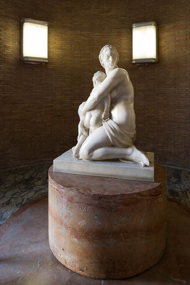 Particolare , Palazzo delle Poste - Grosseto - Madre