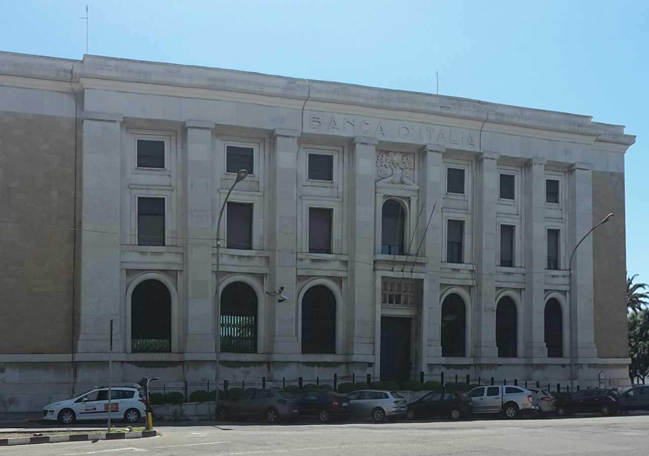 Ex Palazzo della Banca d'Italia oggi Sede della Scuola di Medicina e del corso di laurea in Medicina e Chirurgia della sede di Taranto dell'Università degli Studi di Bari - Taranto - Ing. Cesare Bazzini - 1937