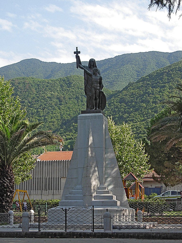 Monumento ai caduti - Cervinana , Napoli - Opera Onorio Ruotolo - 1930