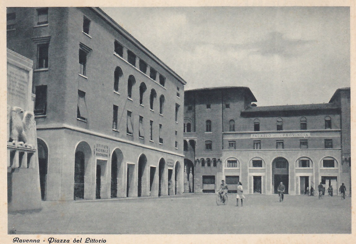 Emilia Romagna ) Palazzo I.N.A. ( Istituto Nazionale Assicurazioni ) Palazzo della Provincia , Piazza del Littorio - Ravenna