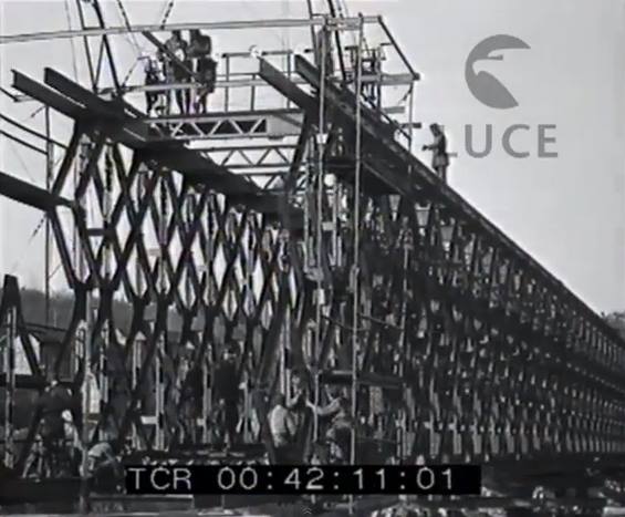In Basilicata la ricostruzione dei ponti ferroviari distrutti dall'alluvione - Buccino , Basilicata 1930 